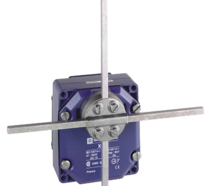 Công Tắc Hành Trình XCRE 2X(1NC+NO) metal stay put crossed rods lever square rod 6 mm